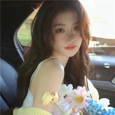 奇怪的她